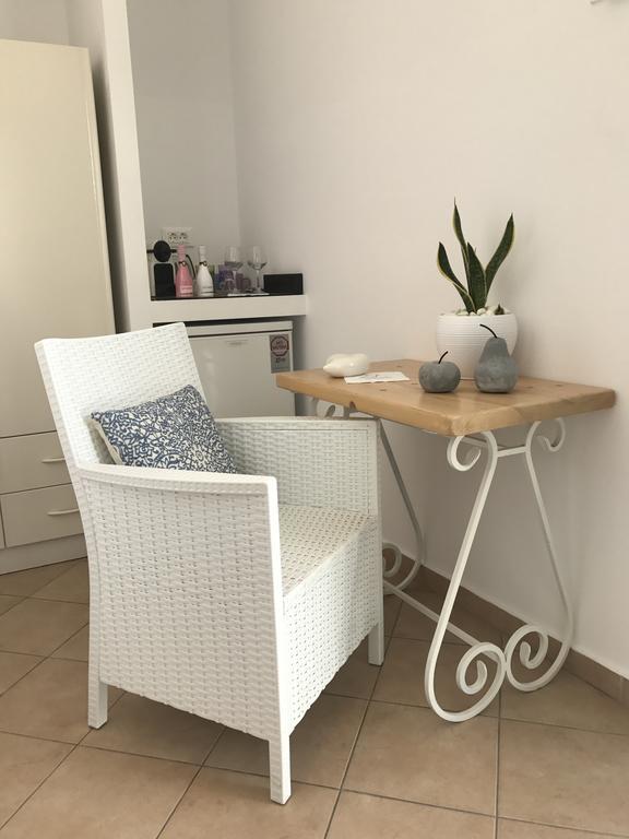 Yanna Asteri Suites Ornos  Bagian luar foto
